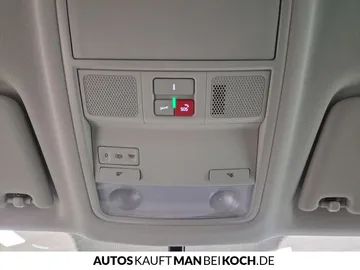Car image 34