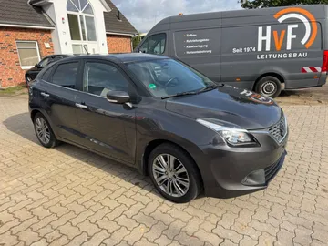 Car image 3