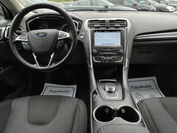 Car image 25