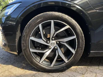 Car image 39