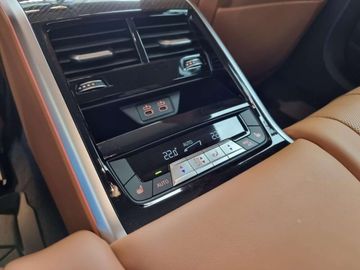 Car image 36