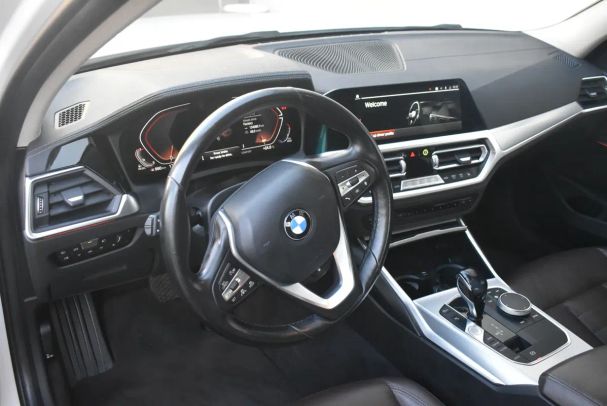 BMW 320d xDrive 140 kW image number 8