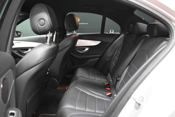 Mercedes-Benz C 300 e AMG 235 kW image number 25