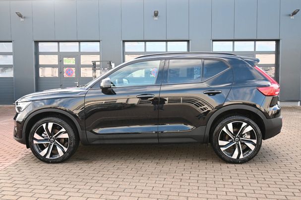 Volvo XC40 B4 Dark DKG Ultimate 145 kW image number 5