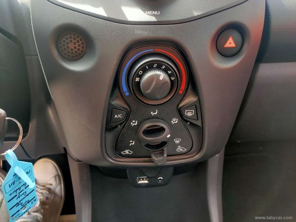 Toyota Aygo 53 kW image number 13