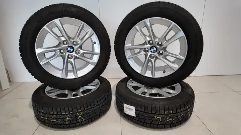 Car image 40