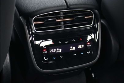 Car image 33