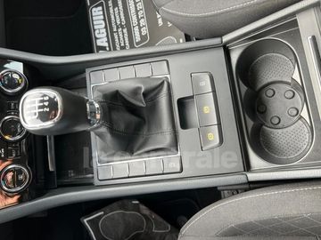 Car image 36