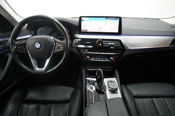 BMW 530d Touring Luxury Line xDrive 210 kW image number 12