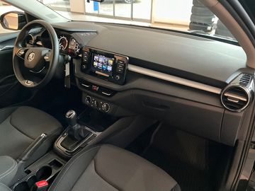 Car image 10