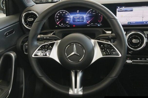 Mercedes-Benz A 220 140 kW image number 13