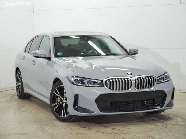 BMW 330d xDrive 210 kW image number 2