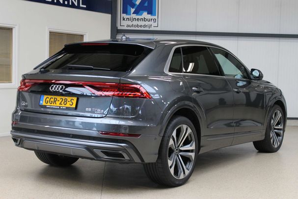 Audi Q8 55 TFSIe quattro 280 kW image number 11