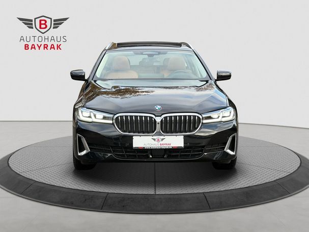 BMW 520d Touring 140 kW image number 3