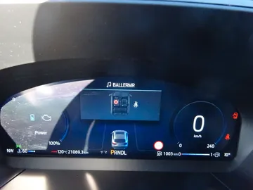 Car image 29