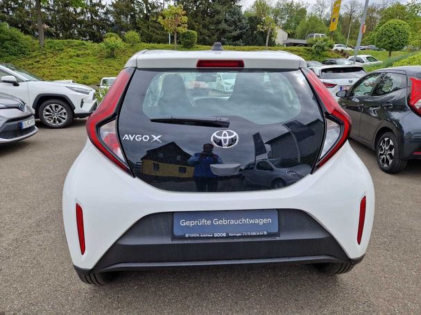 Toyota Aygo X 53 kW image number 3