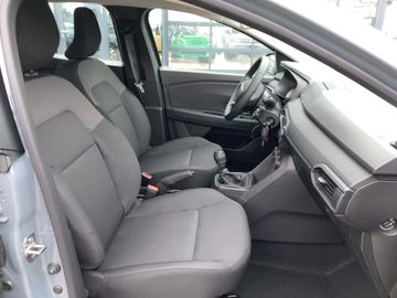 Car image 11