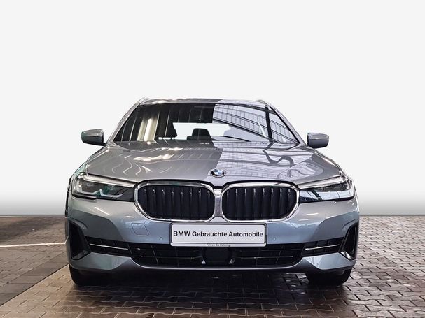 BMW 530d Touring M 210 kW image number 2