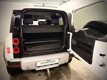 Car image 32