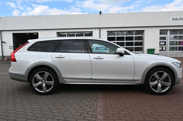 Volvo V90 Cross Country D5 AWD 173 kW image number 7