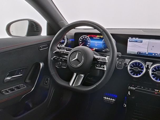 Mercedes-Benz CLA 250 Shooting Brake e 160 kW image number 4