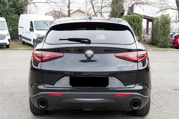 Alfa Romeo Stelvio 2.2 Diesel AT8 118 kW image number 5