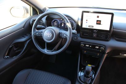 Car image 13