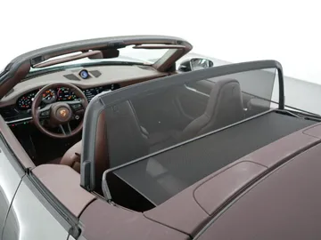 Car image 44