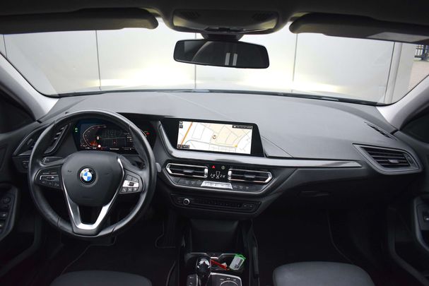 BMW 118i 100 kW image number 12