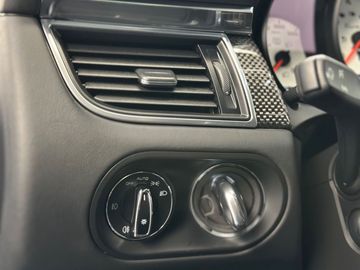Car image 49