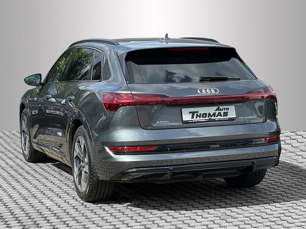 Audi e-tron 55 quattro S-line 300 kW image number 4