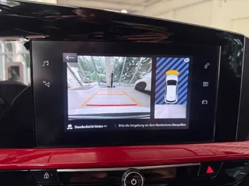 Car image 21