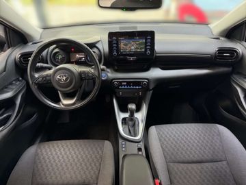 Car image 10