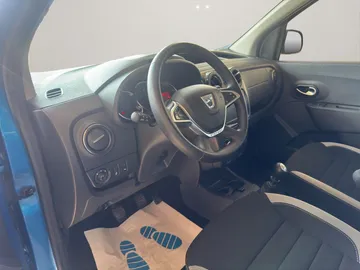 Car image 21