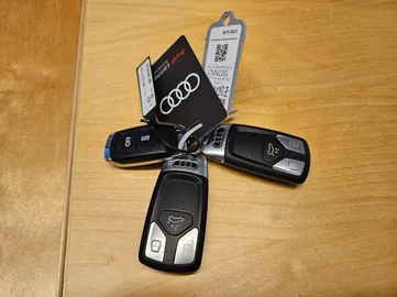 Car image 27