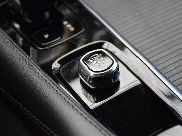 Car image 49