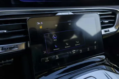 Car image 46