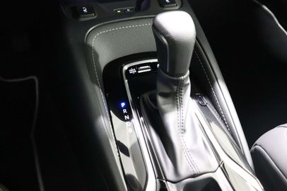 Car image 32