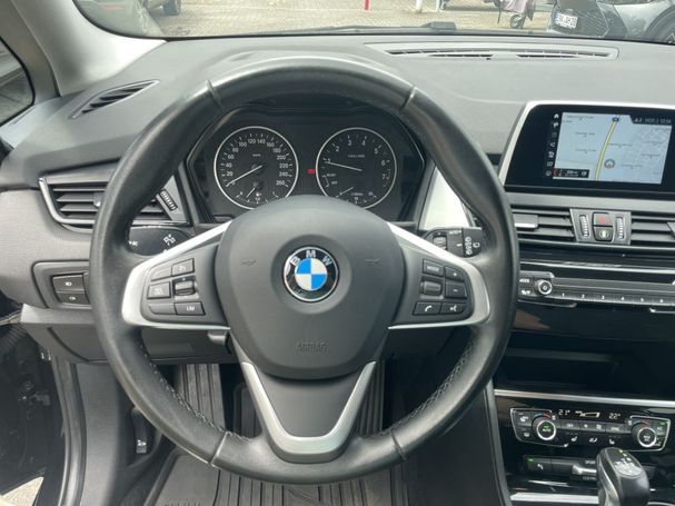 BMW 220i Gran Tourer 141 kW image number 17