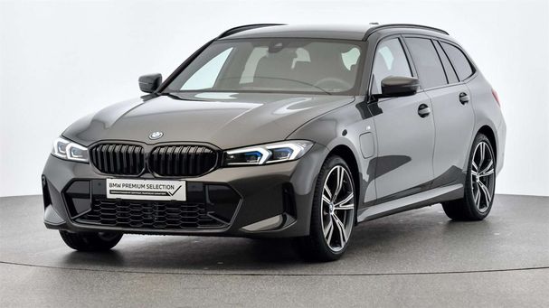 BMW 330 Touring xDrive 185 kW image number 1