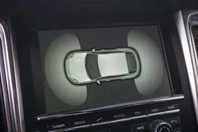 Car image 27