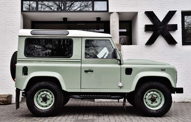 Land Rover Defender 90 90 kW image number 1