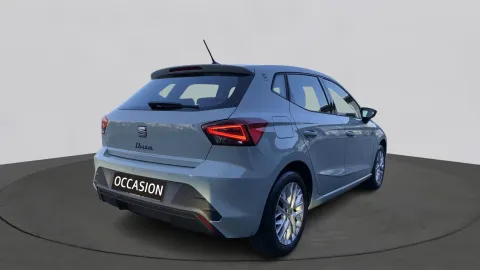 Car image 5