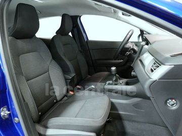 Car image 11