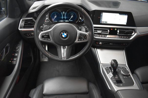 BMW 330d Touring M Sport 195 kW image number 4