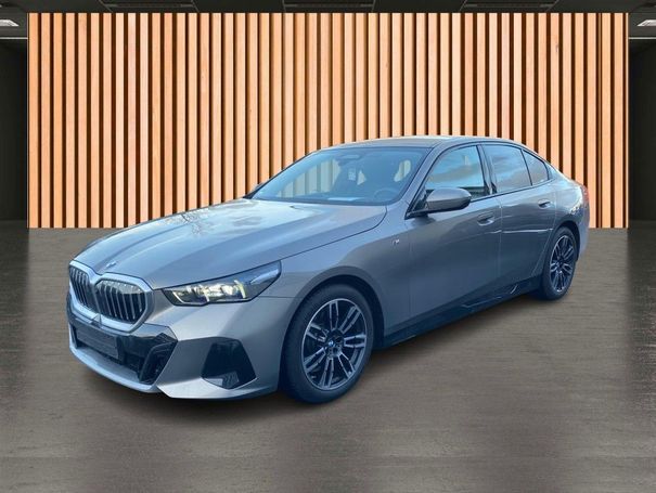 BMW 520i 140 kW image number 1