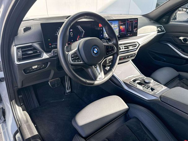 BMW 330e Touring xDrive 215 kW image number 27