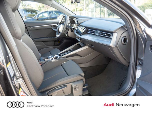 Audi A3 35 TFSI Sportback Advanced 110 kW image number 3