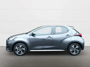 Car image 5