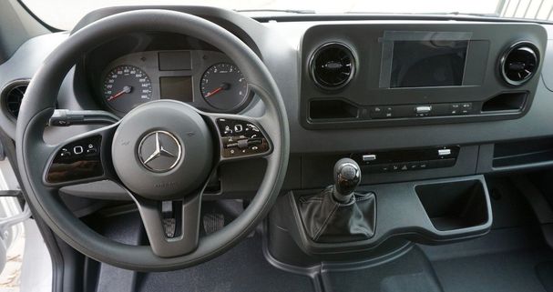 Mercedes-Benz Sprinter 317 CDI RWD 125 kW image number 12